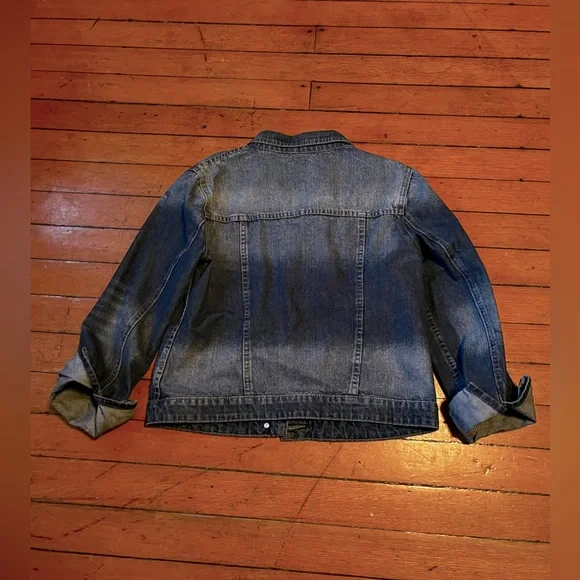 Jean Jacket (L) - Picture 2 of 8